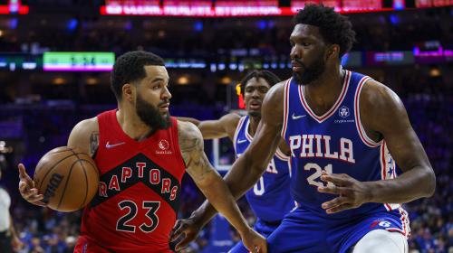 赛季中期遭 赛季中期遭