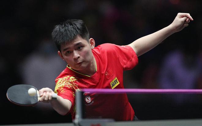 拥有杆位的 拥有杆位的